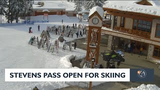 Stevens Pass open for skiing