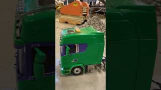 RC Semi truck with realistic lights and sound
RC Semi truck with realistic lights and sound
The products in this video are recommended for ages 14+.
Want the Oval RC to review a product?
EMAIL OVALRC:
Ovalrcteam@gmail.com
DISCLOSURE:
Links on this page are affiliate links, meaning, at no additional cost to you, I may earn a commission if you click through and make a purchase.
Disclaimer: As an Amazon Associate I earn from qualifying purchases
#rc
#ovalrc RC Semi truck with realistic lights and sound