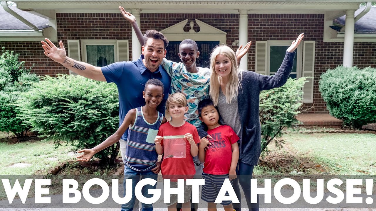 WE CLOSED ON OUR NEW HOUSE!!! * showing the grandparents! *