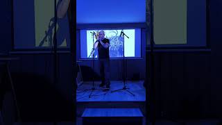 Dudukarma playing didgeridoo in concert in Espacio Ronda in Madrid #didgeridoo #worldmusic #looper