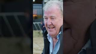 Jeremy Clarkson meets Gerald's new racehorse at Clarkson's Farm!