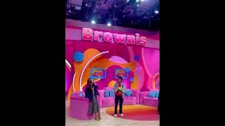 AYU TING TING WAS WORN BY FAJAR SAD BOY WITH FLOWERS IN BROWNIS TODAY