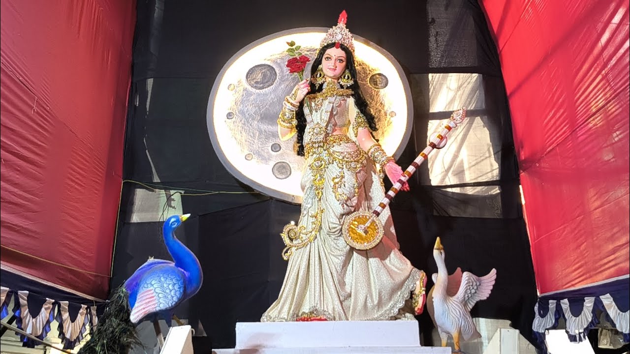 পুরান ঢাকার সরস্বতী পূজা পরিক্রমা ২০২৬