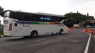 bus sinar jaya masuk terminal kebumen