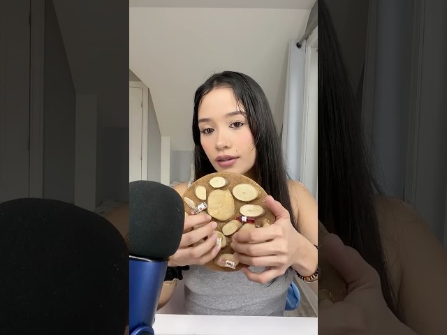 I read you👀✨ #asmr #mouthwhisper #asmrtriggers #tingles