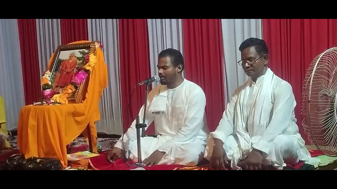 पूज्य छोटे बाबा का भजन #santalivideo #santalisasang #sanatan #santalibhakti #3D #postviralシ 