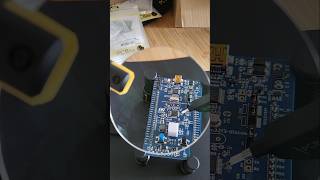come tenere fermi PCB e sonde per oscilloscopio? #pcbite #elettronica #pcb #electronics