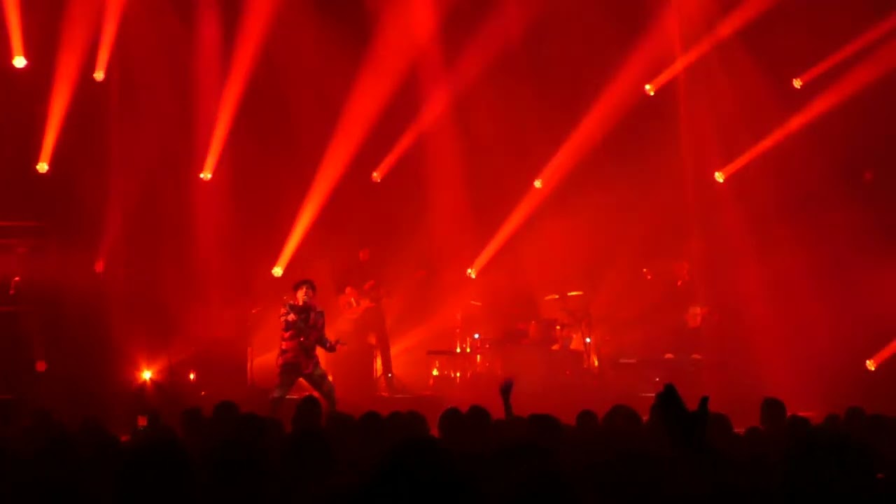 Sparks - Academy Award Performance - Live at Manchester Apollo - 22.6.25