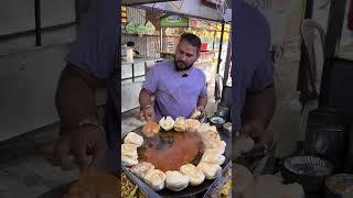 vadapav 30 રૂપિયામાં પેટ ભરી ને ખાવ.#trending #trendingshorts #gujarati #વડાપાઉં #food