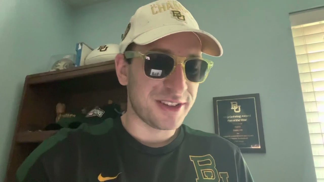 funny story on Twitter about one of the coaches from baylor/how K State fans reacted - April 1, 2022