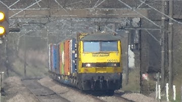 WCML Freight Action at Acton Bridge 8/4/15