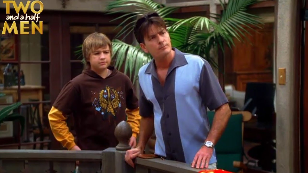 Two and a Half Men S06E09 The Mooch at the Boo | Review