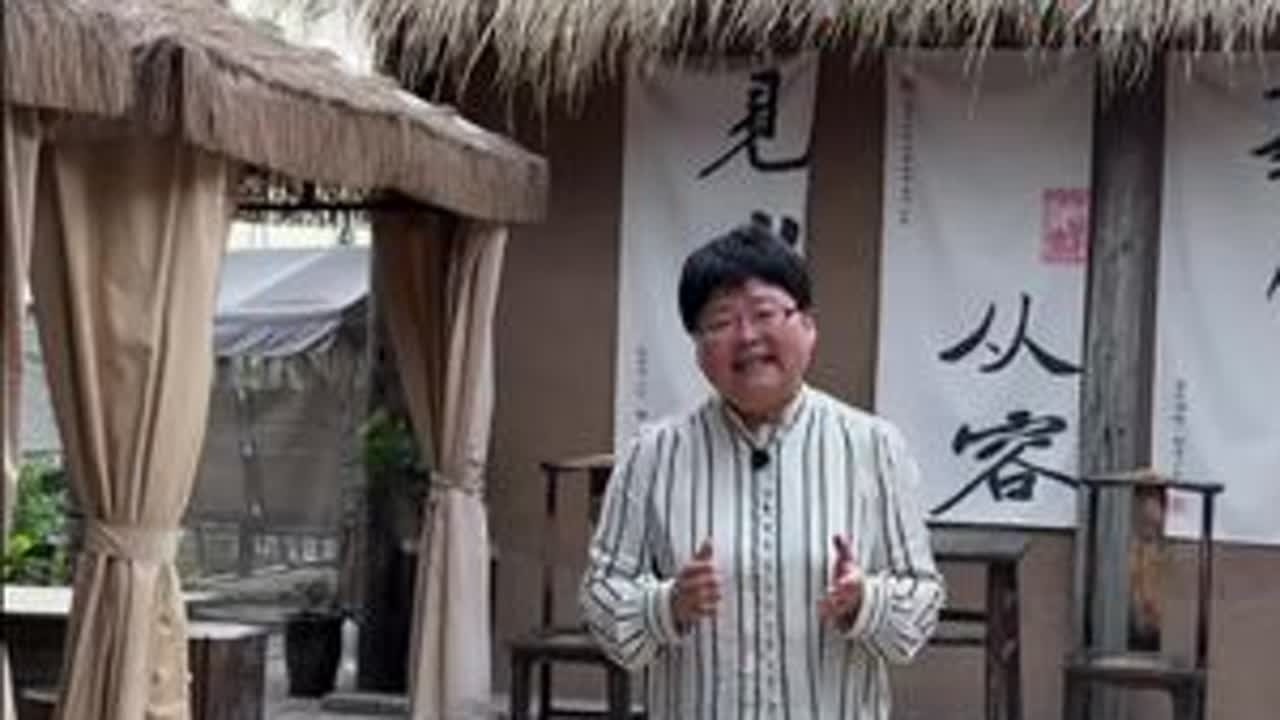 感谢@田峪人家 提供的拍摄场地，人生当如小满——在青涩时积蓄力量，在将满时保持清醒，方能在时光的藤架上，结出属于自己的那份恰到好处的甜。