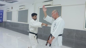 Kihon Kumite, Arm infinity shape 1.5 tempo short distance application, Two ways of elbow counter