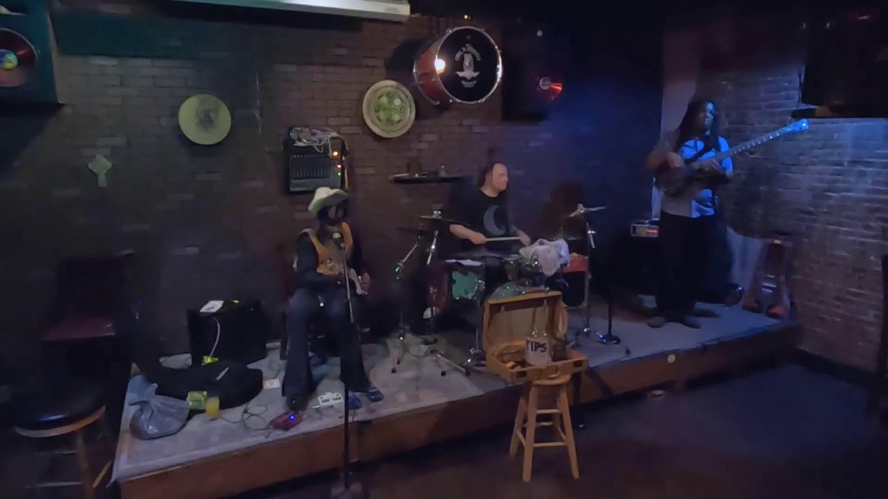 Blumeadows LIvestream from the Owl N Thistle Irish Pub