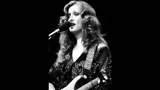 True Love Is Hard To Find  -  Bonnie Raitt