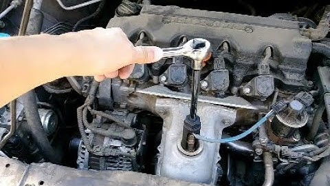 How to Replace Oxygen Sensor on 2012-2015 Honda Civic - upstream bank 1 sensor 1