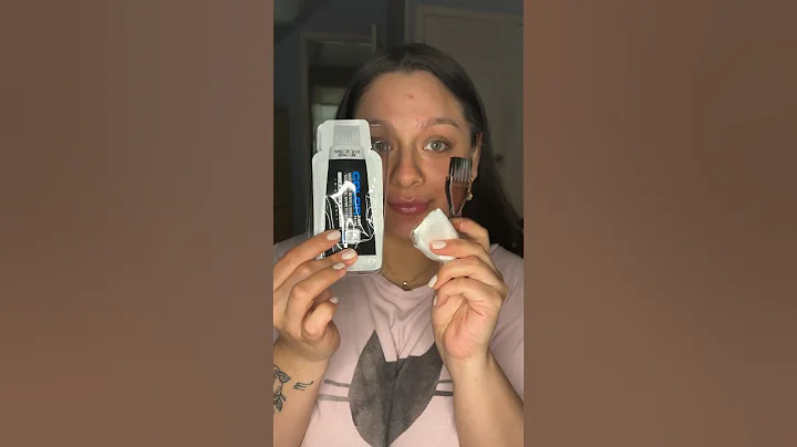 Dollar store dye on my eyebrows! #diybeautytips #dollartree #eyebrows #eyebrowtutorial