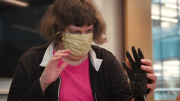 Meet TATUM, a tactile sign language robot | Narrative