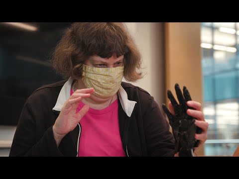 Meet TATUM, a tactile sign language robot | Narrative