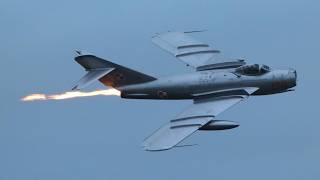 Sanicole Sunset Airshow 2026 | Baltic Bees, MIG-17, Tornado, F-86 Sabre and more (DutchPlaneSpotter)