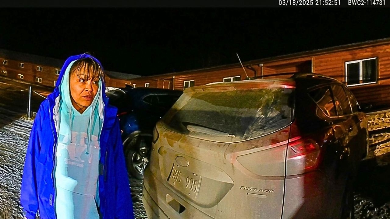 Toddler Left in Freezing Car While Mom Went on Date - YouTube