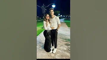 افتحوا قلبي شوفوا من فيه 