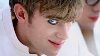 Blur - The Universal (Official Video), Full HD (Digitally Remastered and Upscaled)