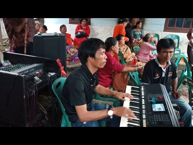 Luarr biasa Pemain KEYBOARD Nya..Ray gultom class=