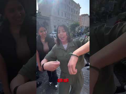 الجميع متابعه