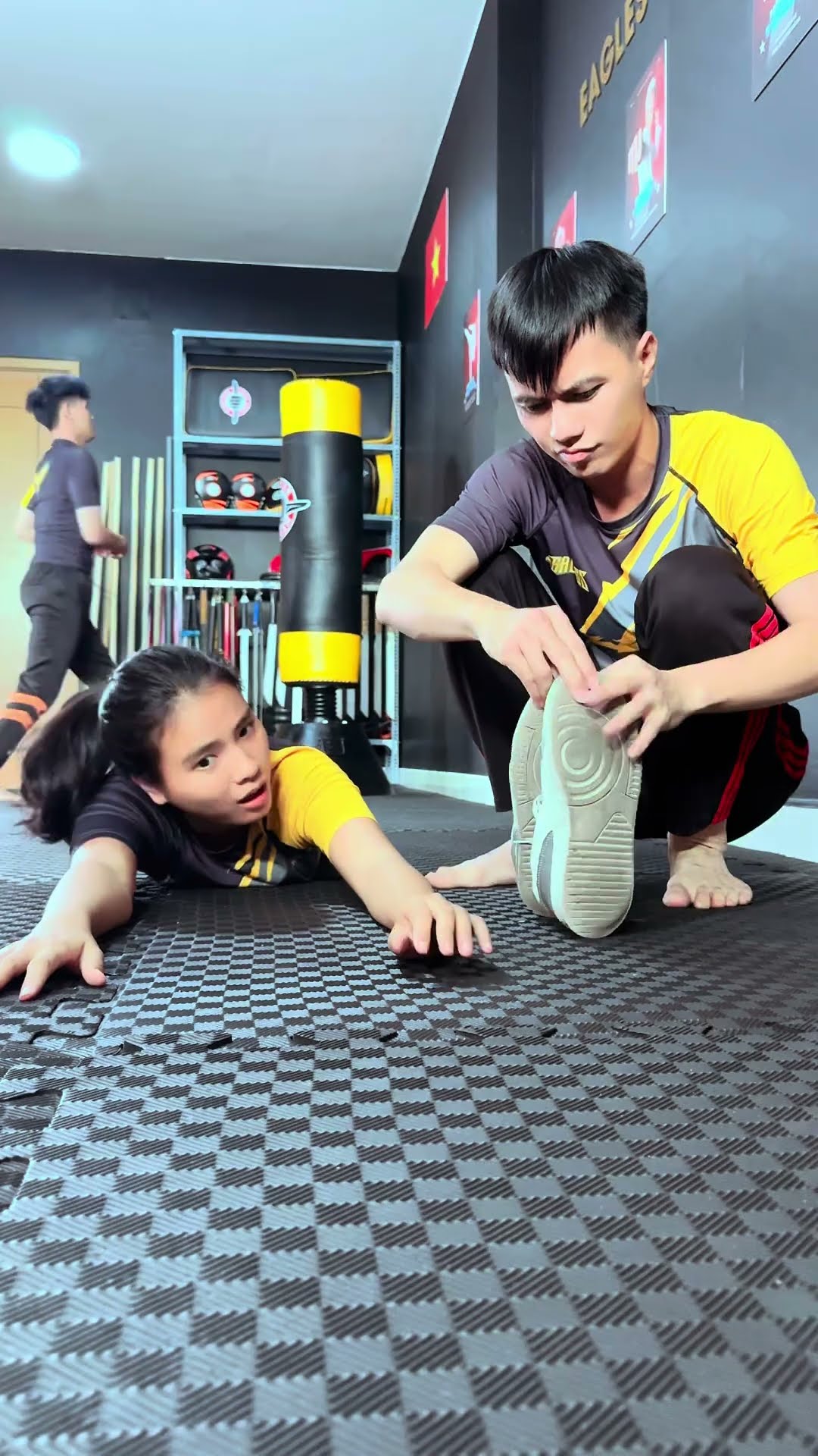 Phông bạc cũng không xong [BEN EAGLE] #beneagle #training #kungfu #funny  #fighting #comedy