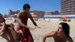 On The Beach, Sahilde