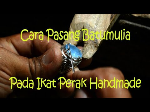 SAYA MEMBUAT CINCIN PERAK DARI BAHAN. 