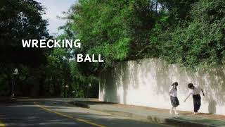 Wrecking Ball ( Miley Cyrus ) - deny - HAPPY ( 111 )