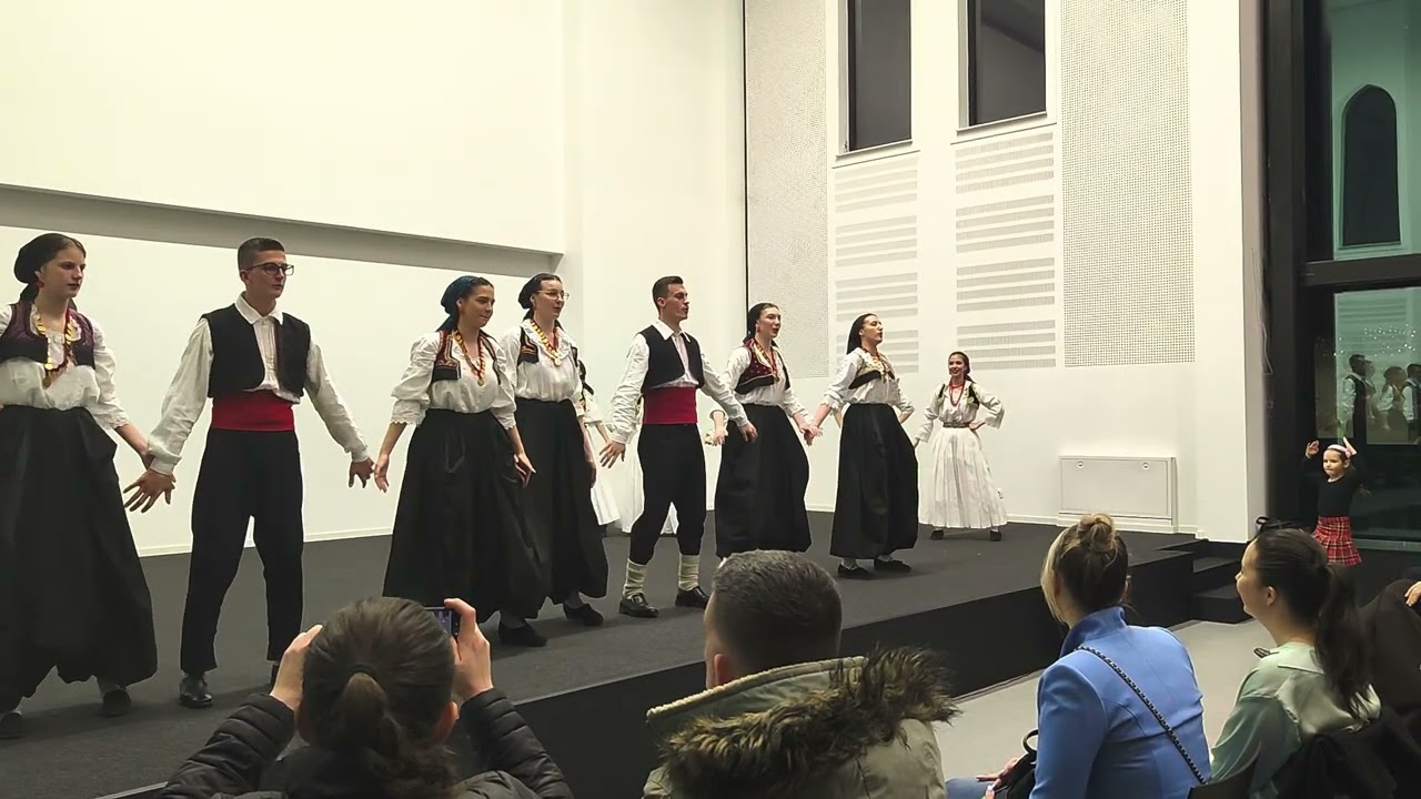 Večer tradicijske kulture - Folklorna i izvorna pjevačka skupina HKD 