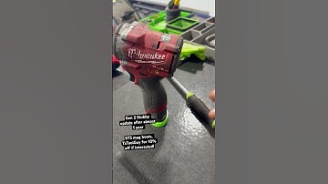 Ik ben dol op deze 3/8” impact! #explorepage #monteur #gereedschap #milwaukee #toyota #magneet #g...