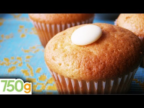 Vidéo: Comment Faire Un Muffin à La Crème Sure Et Au Chocolat Blanc