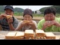 여러 야채 듬뿍 넣은 샐러드로 [[수제 샌드위치(Homemade sandwich)]] 요리&먹방!! - Mukbang eating show