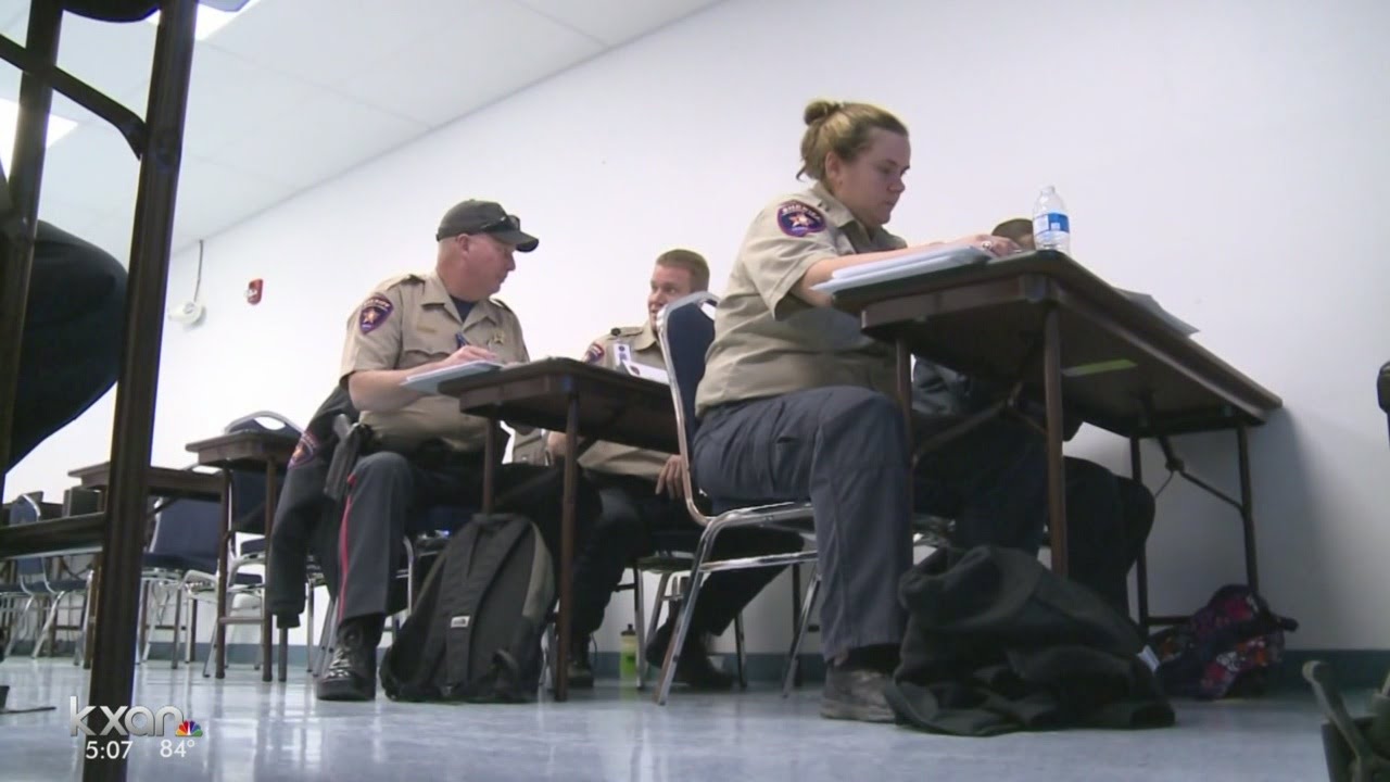 Williamson County corrections officers seeking pay raise YouTube