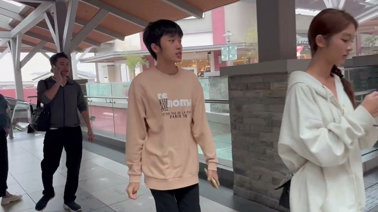 Berburu belanjaan di genting highlands premium outlets