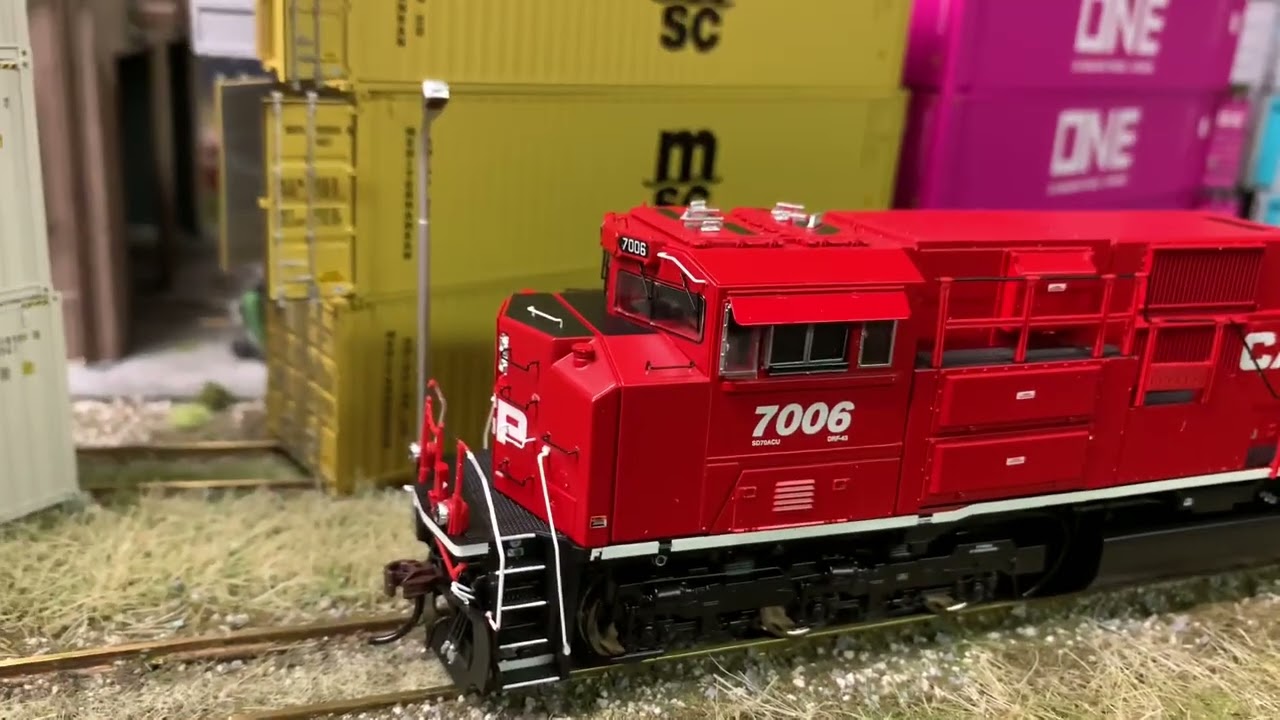 Aurora containers 40’ 45’ ASU 70 YouTube