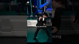 Taehyung Got Hurt His Shoulder While Dancing , Its Painful