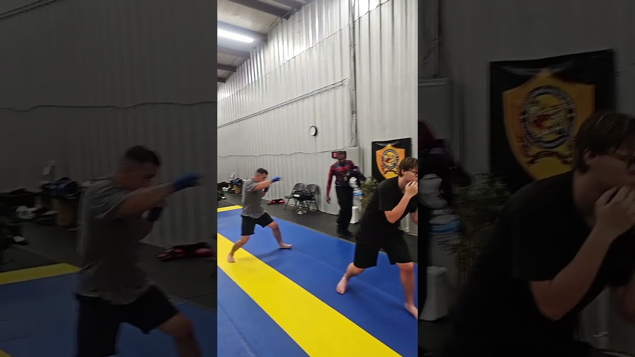 🥊😎 #boxing #muaythai #mma #ufc #martialarts #mixedmartialarts