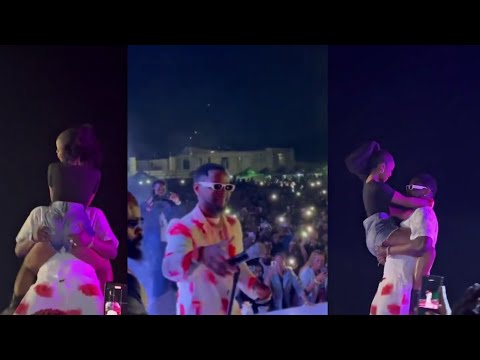 See what Kizz Daniel did on stage in malawi 😋, full performance 🔥