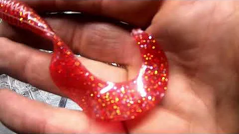 Making soft plastics for ice fishing with Do It Mo...