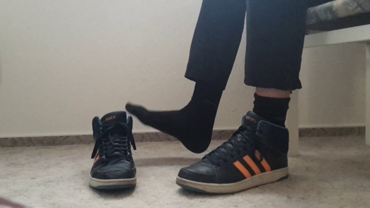 adidas vs mid