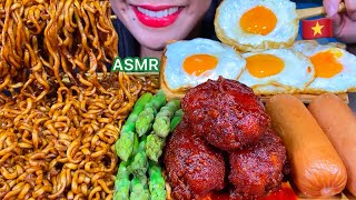 ASMR BLACK BEAN NOODLES, SAUSAGES, SPICY FRIED CHICKEN, ASPARAGUS, EGGS MASSIVE Eating Sounds