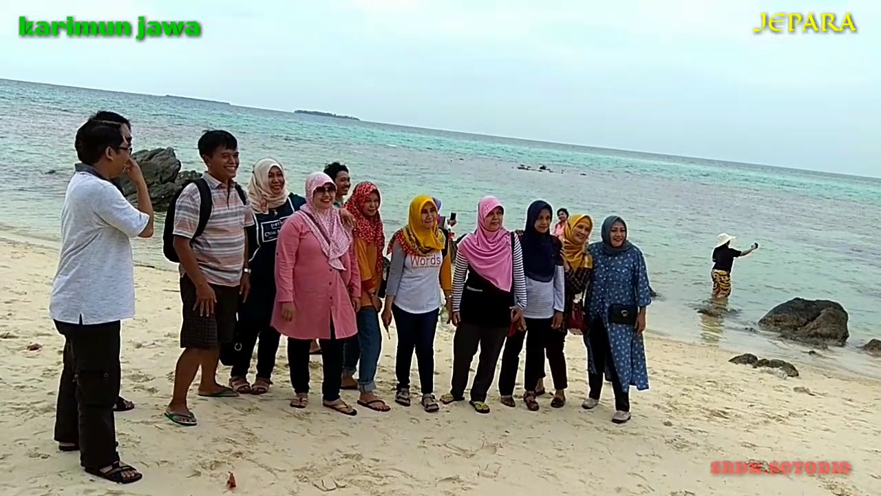 Indahnya Pantai Karimun Jawa Jepara