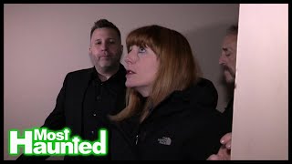 Most Haunted: Delapre Abbey - Ben Foden, Pintu Terkunci, dan Lemparan Batu