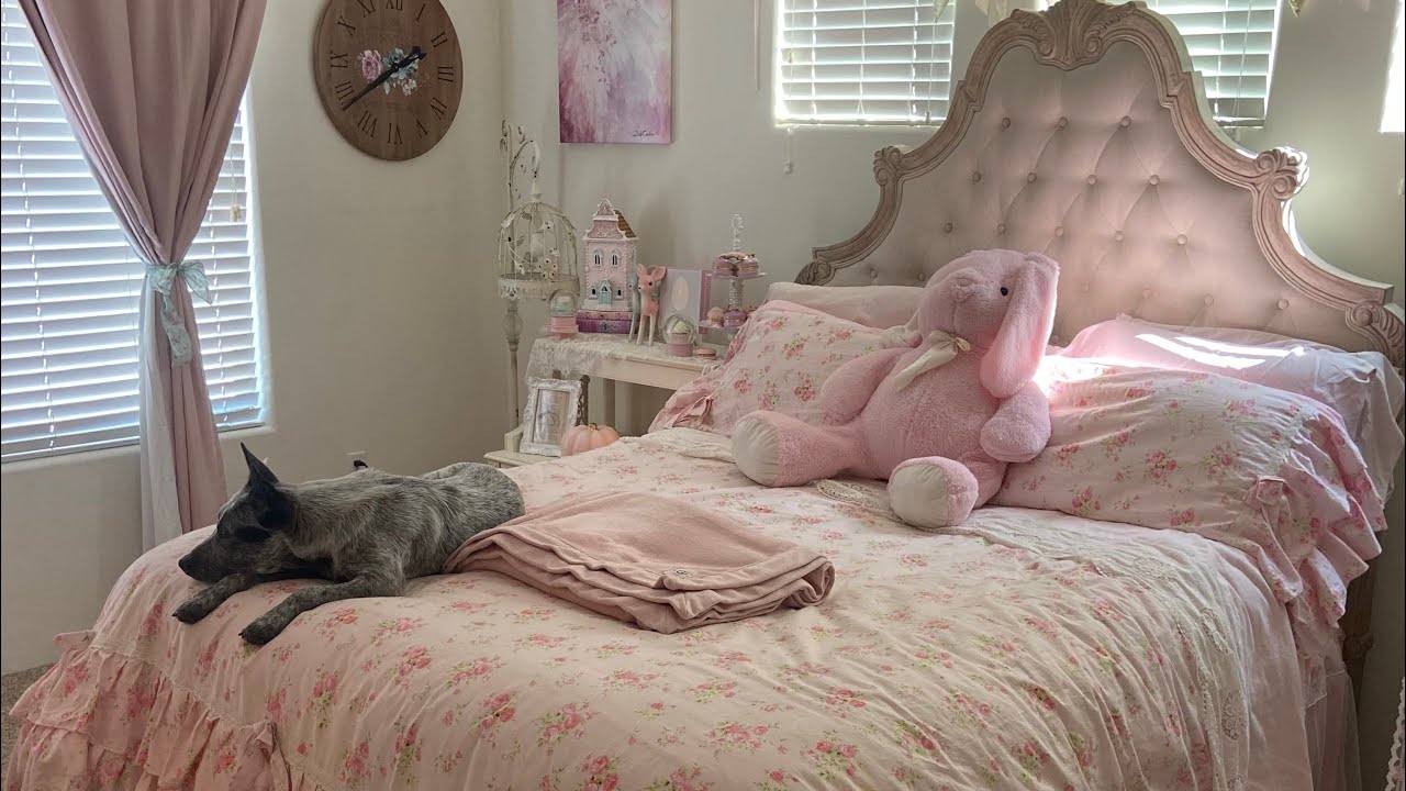 Shabby Chic Bedroom Tour!